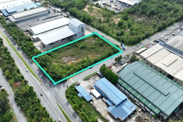 1-Acre Freehold Corner Industrial Land in Semenyih – RM110/sqft