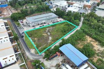 1.5-Acre Freehold Corner Industrial Land in Semenyih – RM100/sqft