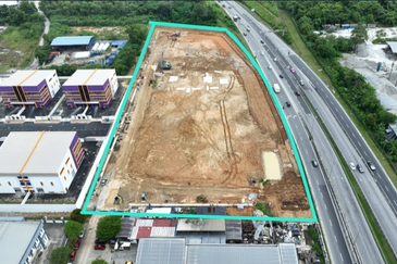 6-Acre Freehold Corner Industrial Land in Semenyih – RM70/sqft