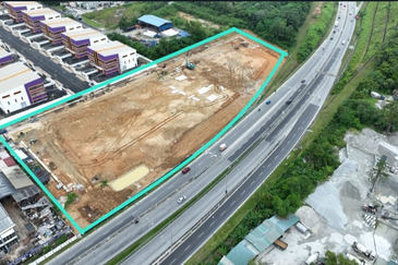 6-Acre Freehold Corner Industrial Land in Semenyih – RM70/sqft