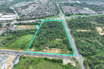 10-Acre Freehold Corner Commercial Land in Semenyih – RM120/sqft