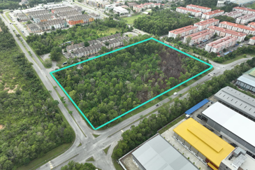 11-Acre Freehold Corner Commercial Land in Semenyih – RM120/sqft