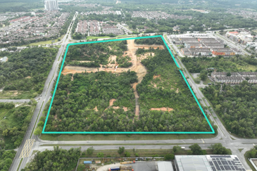 45.74-Acre Freehold Corner Commercial Land in Semenyih – RM120/sqft