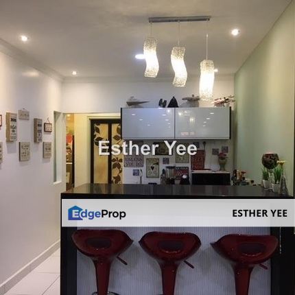 Renovated unit - Partial Furnished - 1394 sqft - 4r2b, Selangor, Ampang