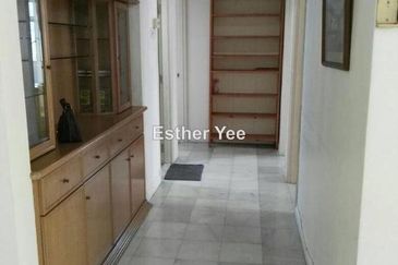 Super low density (6 units per floor) - Lower Floor - Extended Kitchen Area