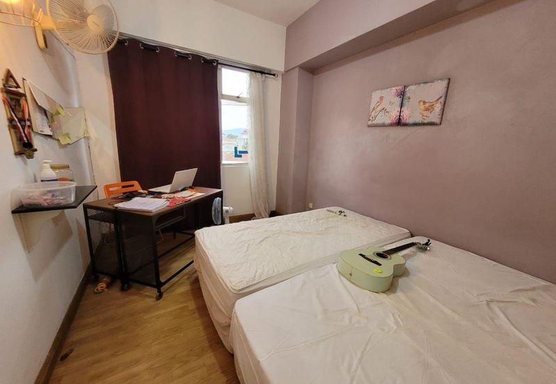 Super low density (6 units per floor) - Lower Floor - Extended Kitchen Area