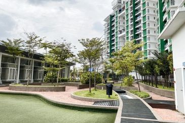 D'Pines Condominium