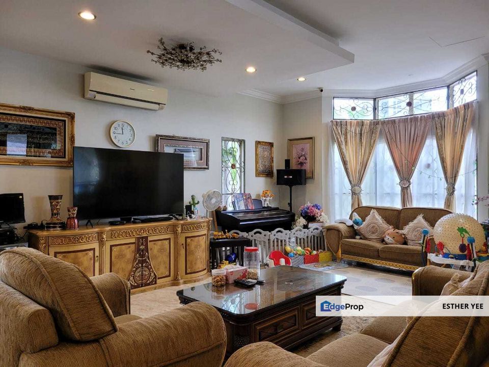 Renovated 2 Stry Bungalow @ Taman Ampang Utama nearby Taman Ampang Hilir/ One Ampang Avenue/ Desa Pahlawan/ Taman Dagang/ Ampang Point, Selangor, Ampang