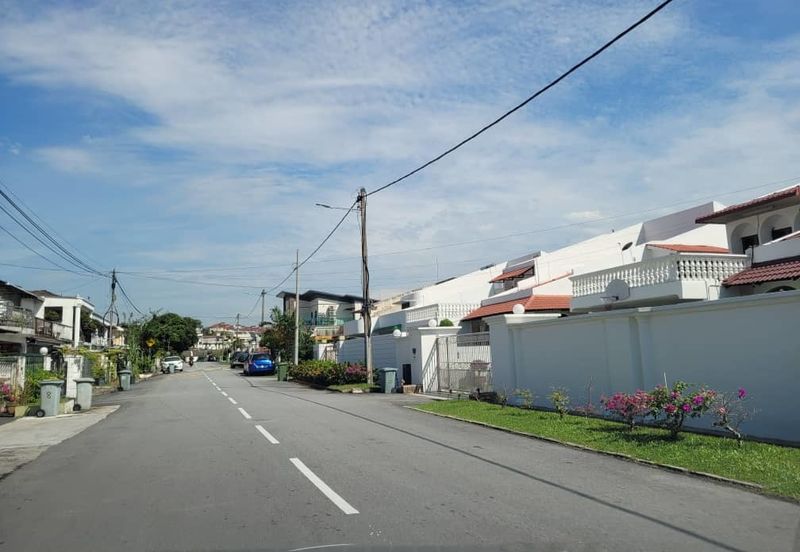 Taman Taynton (Taynton View)