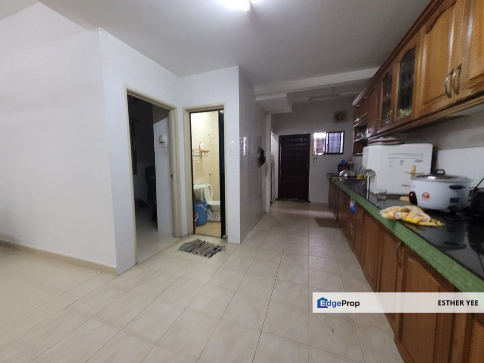 Freehold Extended 2 Stry End Lot Terrace @ Taman Dagang Permai, Ampang nearby Taman Halaman/ Taman Dagang Jaya/ Taman Seri Intan/ Ampang Saujana, Selangor, Ampang