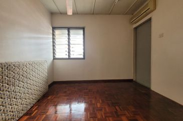 Facing Open - 2 Stry End Lot Terrace @ Pandan Jaya nearby Taman Maluri/ Taman Bakti/ Pandan Indah/ Kampung Pandan