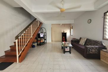 Facing Open - 2 Stry End Lot Terrace @ Pandan Jaya nearby Taman Maluri/ Taman Bakti/ Pandan Indah/ Kampung Pandan