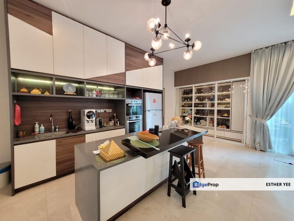 Freehold Reno 3.5 Stry Bungalow with lift @ Aspen Garden Residence, Cyberjaya nearby Garden Residence/ Cyber 2/ Persiaran APEC/ Putrajaya, Selangor, Cyberjaya