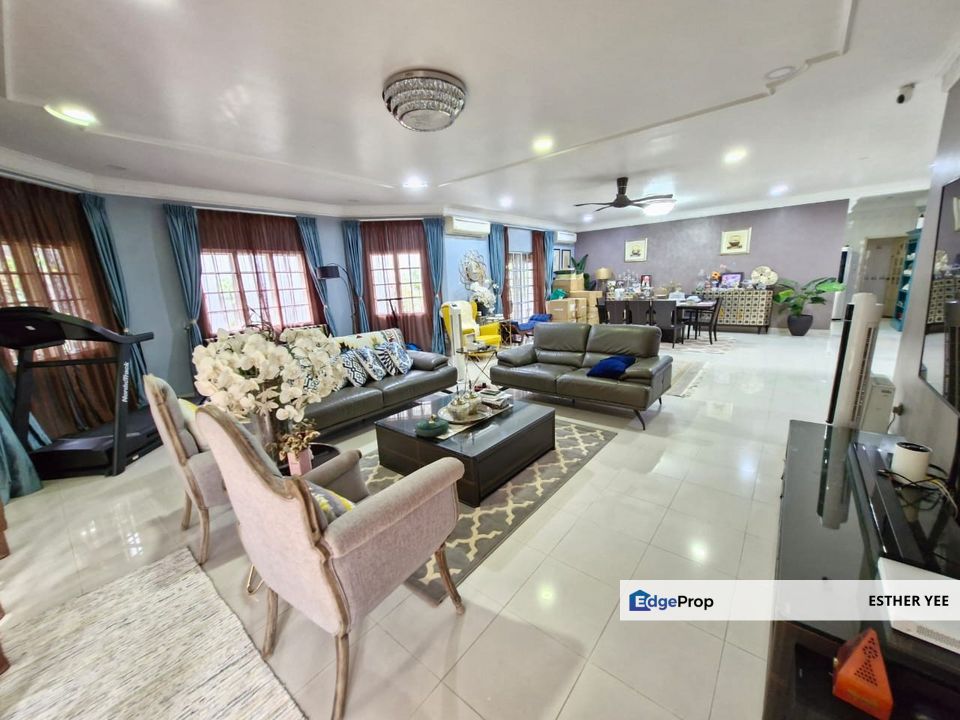 Renovated Huge Land 2 Stry Bungalow @ Ampang Jaya nearby Taman Tun Abdul Razak/ Taman Ampang Utama/ Taman Perwira Dua/ Ukay Heights, Selangor, Ampang