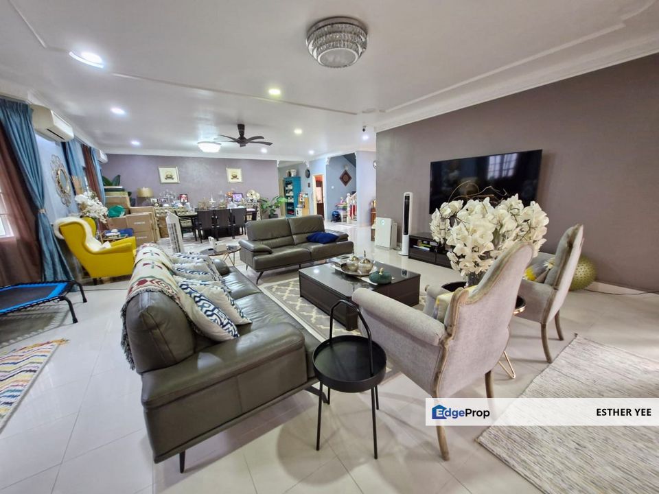 Renovated Huge Land 2 Stry Bungalow @ Ampang Jaya nearby Taman Tun Abdul Razak/ Taman Ampang Utama/ Taman Perwira Dua/ Ukay Heights, Selangor, Ampang