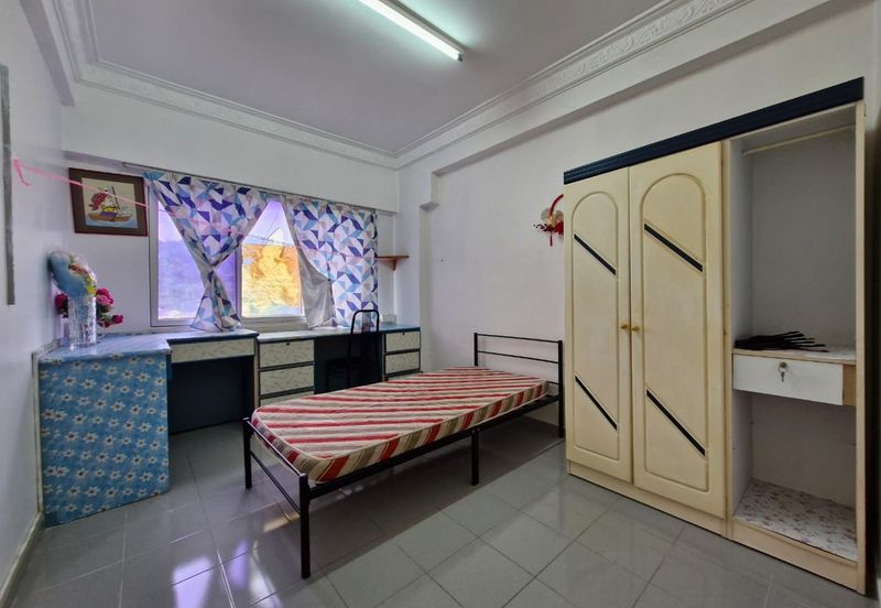 Menara Jade (Jade Tower), Taman Bukit Indah