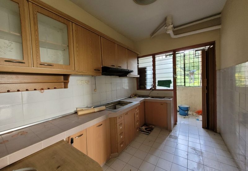 Menara Jade (Jade Tower), Taman Bukit Indah