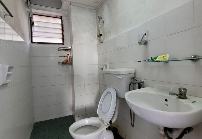 Menara Jade (Jade Tower), Taman Bukit Indah