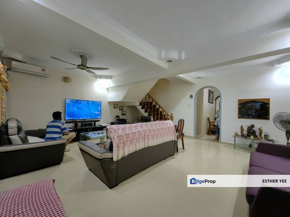 Freehold Extended 2 Stry Terrace @ Taman Halaman nearby Taman Sri Watan/ Taman Dagang Permai/ Taman Dagang Jaya/ Bandar Baru Ampang, Selangor, Ampang