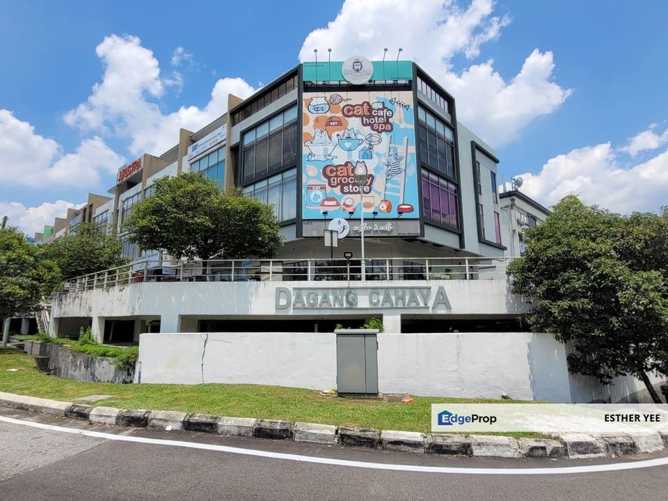 Facing Mainroad - 3 Storey End Lot Shop with Private Lift @ Dagang Cahaya nearby Taman Dagang/ Taman Cempaka/ One Ampang Avenue/ Taman Putra Sulaiman, Selangor, Ampang