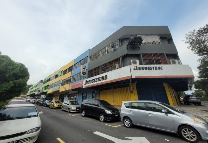 Facing Mainroad - 3 Stry Corner Shop @ Taman Rasmi Jaya nearby Bukit Indah/ Taman Tun Abdul Razak/ Taman TAR/ Taman Kosas/ Ampang Jaya/ Ampang Point