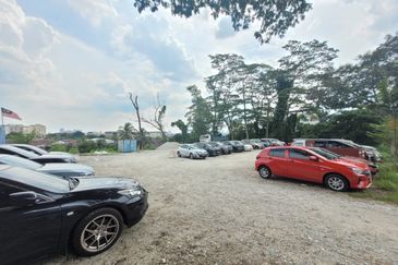 Facing Mainroad - 3 Stry Corner Shop @ Taman Rasmi Jaya nearby Bukit Indah/ Taman Tun Abdul Razak/ Taman TAR/ Taman Kosas/ Ampang Jaya/ Ampang Point