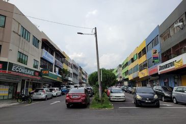 High Traffic - 3 Stry Corner Shop @ Taman Rasmi Jaya nearby Bukit Indah/ Taman Tun Abdul Razak/ Taman TAR/ Taman Kosas/ Ampang Jaya/ Ampang Point