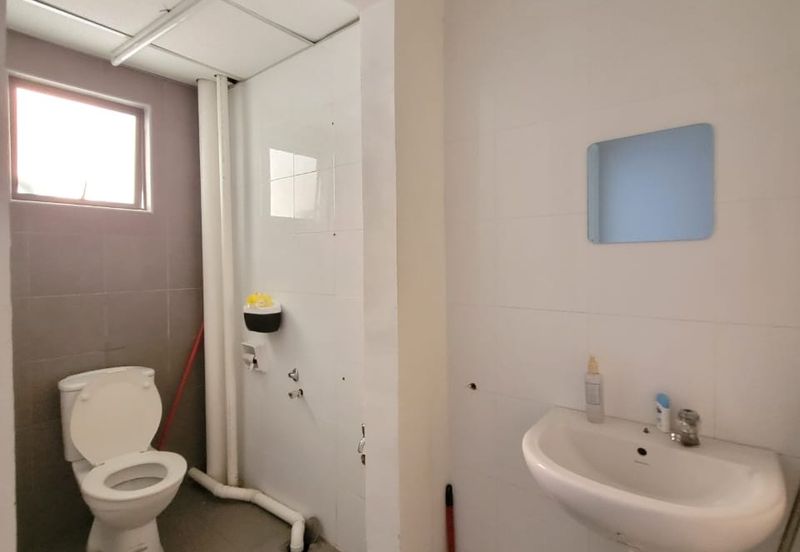 Dagang Cahaya Avenue