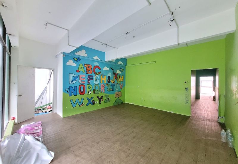 Dagang Cahaya Avenue