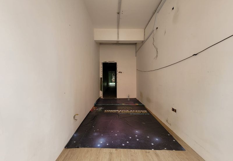 Dagang Cahaya Avenue