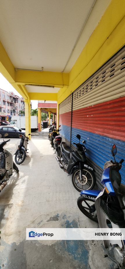 TAMAN LESTARI PERDANA PUNCAK JALIL  EQUINE, Selangor, Seri Kembangan