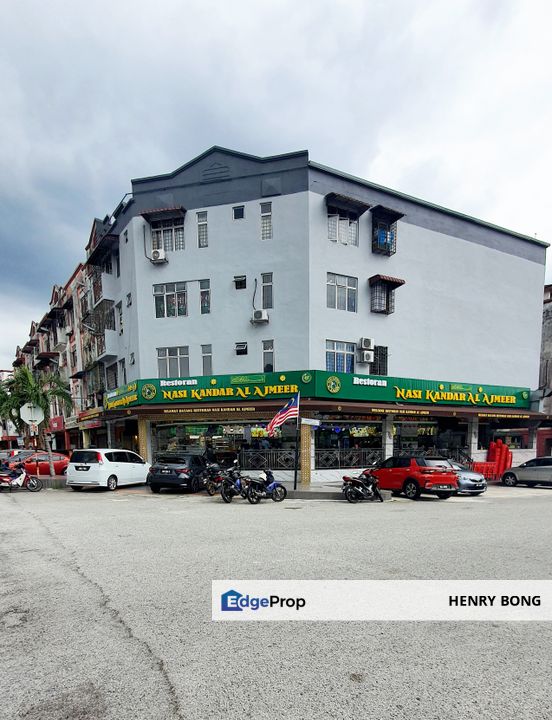 TAMAN LESTARI PERDANA LP7  KINRARA UPTOWN EQUINE PARK, Selangor, Seri Kembangan