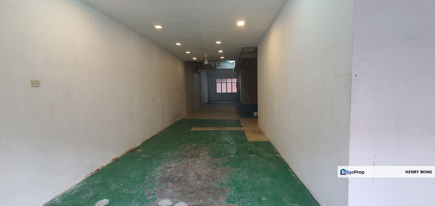 TAMAN LESTARI PERDANA LP7  KINRARA UPTOWN EQUINE PARK, Selangor, Seri Kembangan