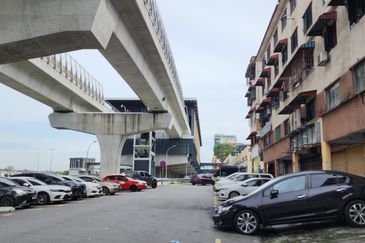 Taman Pinggiran Putra