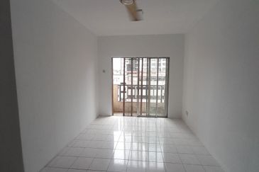 Vista Pinggiran, Taman Pinggiran Putra