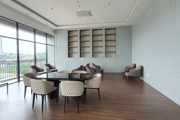 Equine Residence @ Equine Park