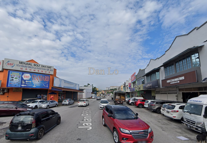 1.5-Storey Terrace Factory, BS7 Industrial Park, Bukit Serdang