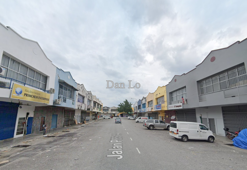 1.5-Storey Terrace Factory, BS7 Industrial Park, Bukit Serdang