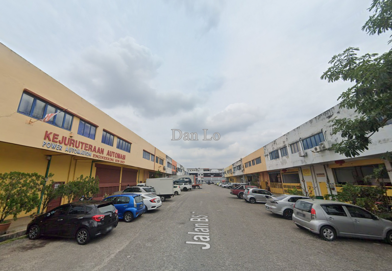 1.5-Storey Terrace Factory, BS7 Industrial Park, Bukit Serdang
