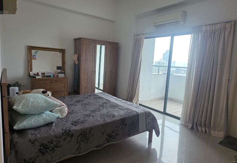 Menara Avenue (Menara Promenade)