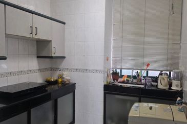 Menara Avenue (Menara Promenade)