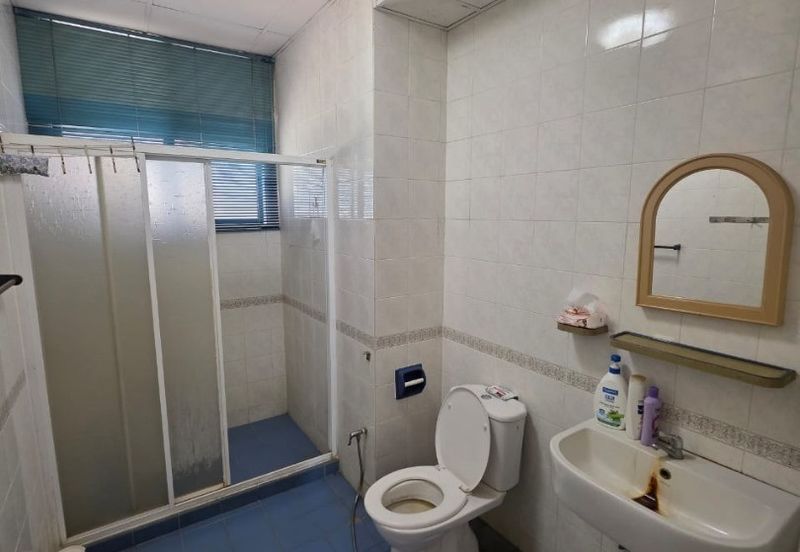 Menara Avenue (Menara Promenade)