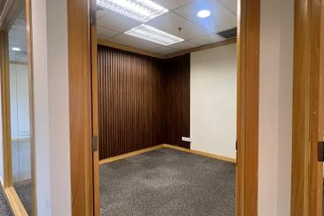 Ampwalk, Jalan Ampang – Well-Maintained Office Unit for Rent