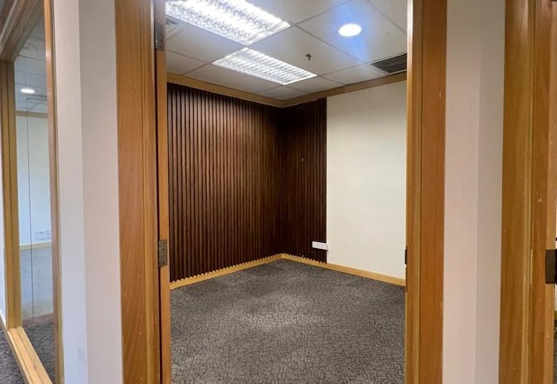 Ampwalk, Jalan Ampang – Well-Maintained Office Unit for Rent