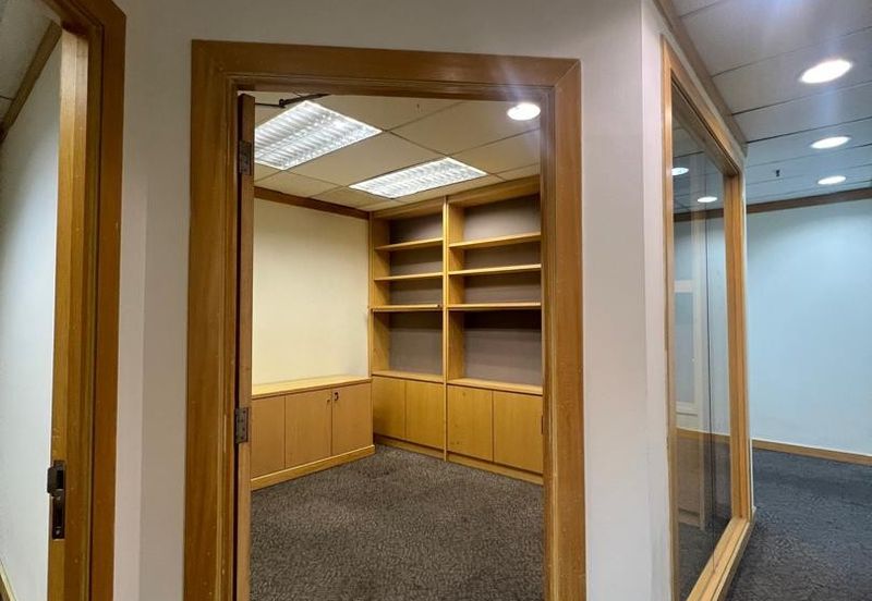 Ampwalk, Jalan Ampang – Well-Maintained Office Unit for Rent