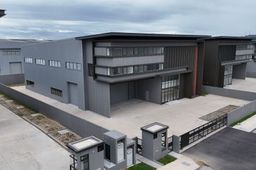 Elmina Business Park