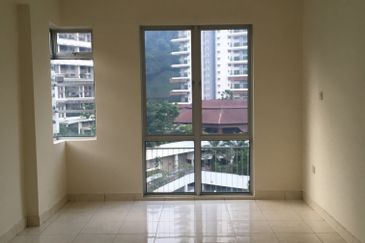 Perdana View Condominium