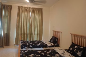 Perdana View Condominium