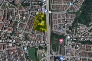 Bungalow Lot off Jalan Jelatek