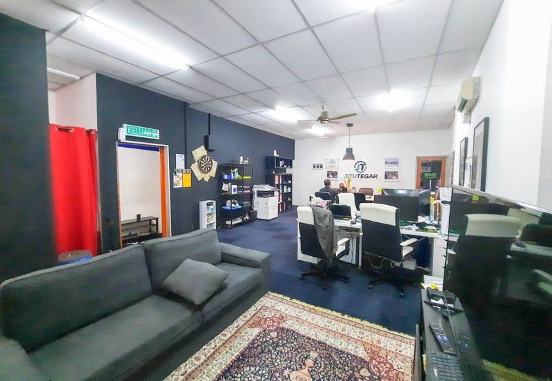 Residensi Bistaria, Ukay Bistari